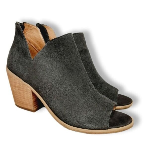 SUSINA | Carina Lea Genuine Suede Peep Toe Ankle Cut-Out Booties Sz 8.5 M - Picture 1 of 12